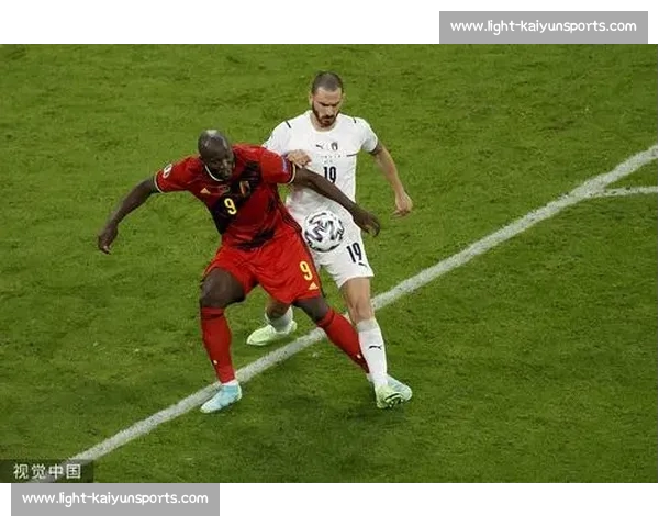 手术刀切球:足球场上的致命艺术与科学 手术刀切球:足球场上的致命艺术与科学